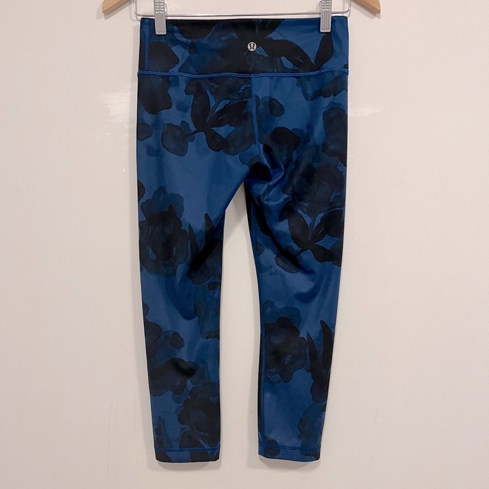 Lululemon Wunder Under Crop II *Full-On Luxtreme Jumbo Inky Floral 4 - Picture 13 of 16